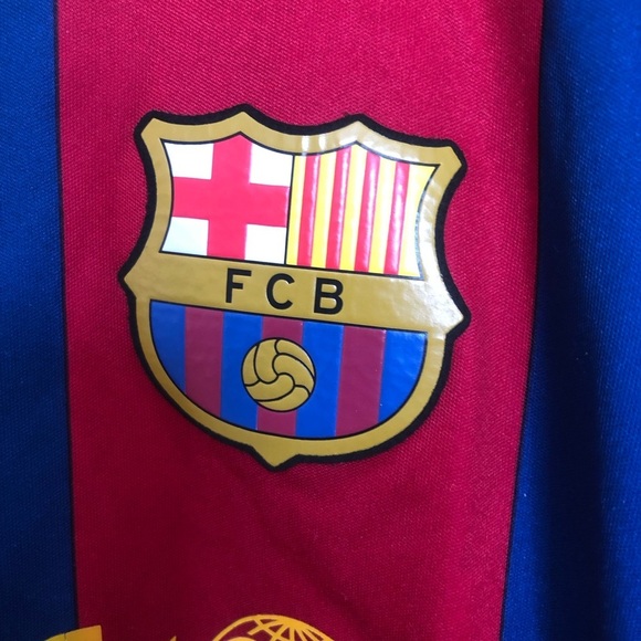 FC Barcelona Official Lionel Messi 10 Soccer Jersey Size 14 - Picture 4 of 10